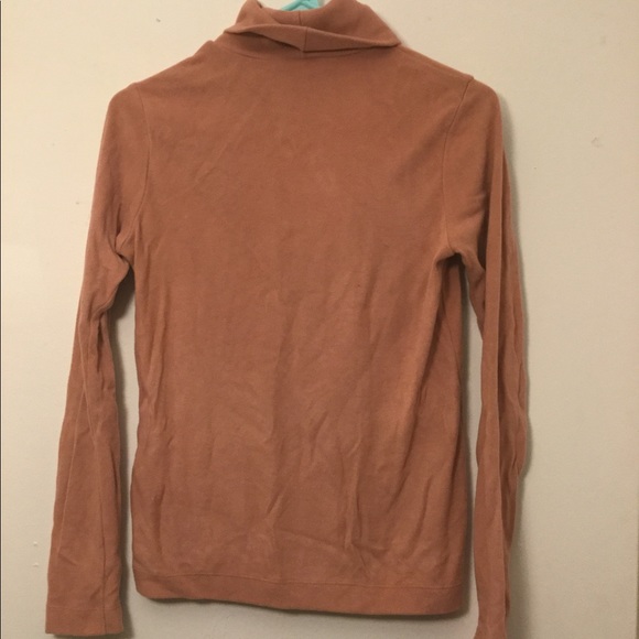 Uniqlo pink turtleneck - Picture 2 of 3